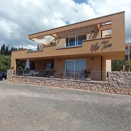 Apartmán Twins 2 By Guide Thurinici